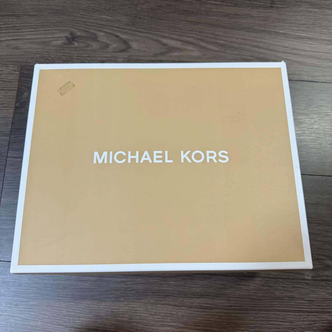 MICHEAL KORS Manhattan スモール メッセンジャー MICHEAL KORS Manhattan スモール メッセンジャー