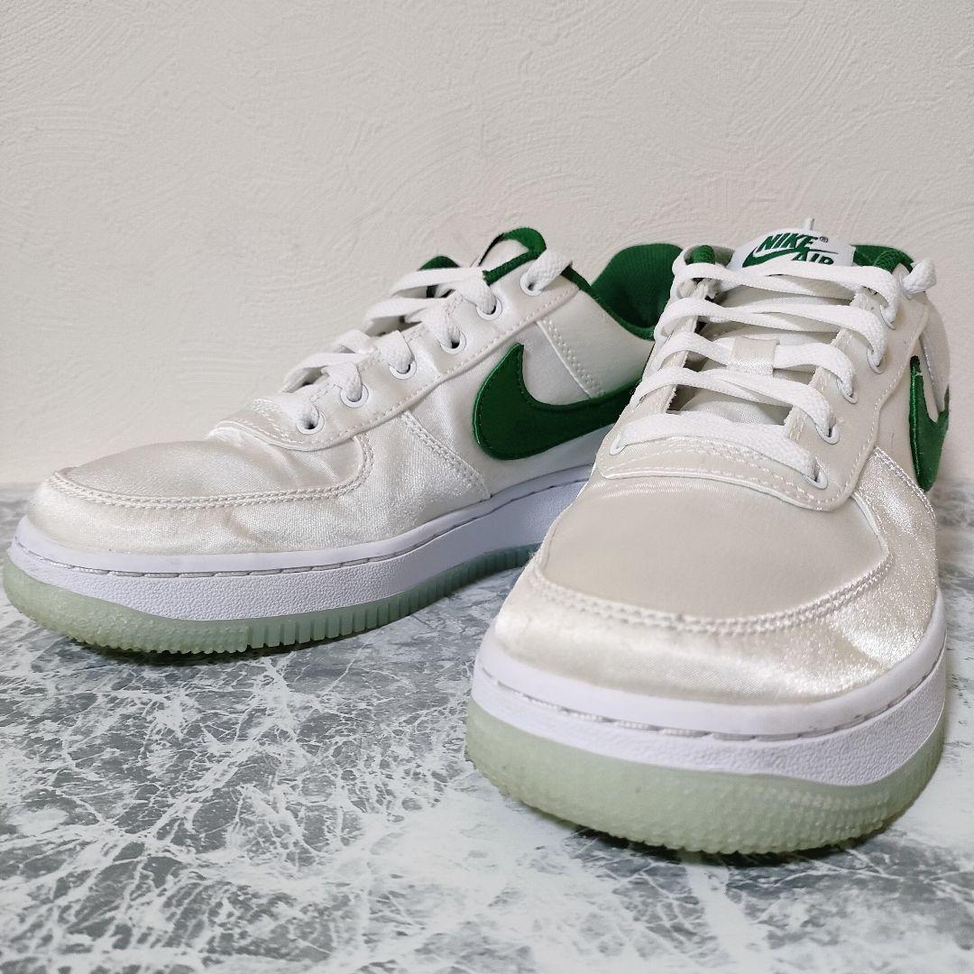 NIKE W AIR FORCE 1 ’07 グリーン 23.5cm