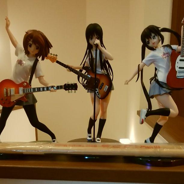 フィギュア セット けいおん!(¥2,200) , メルカリ スマホでかんたん フリマアプリ