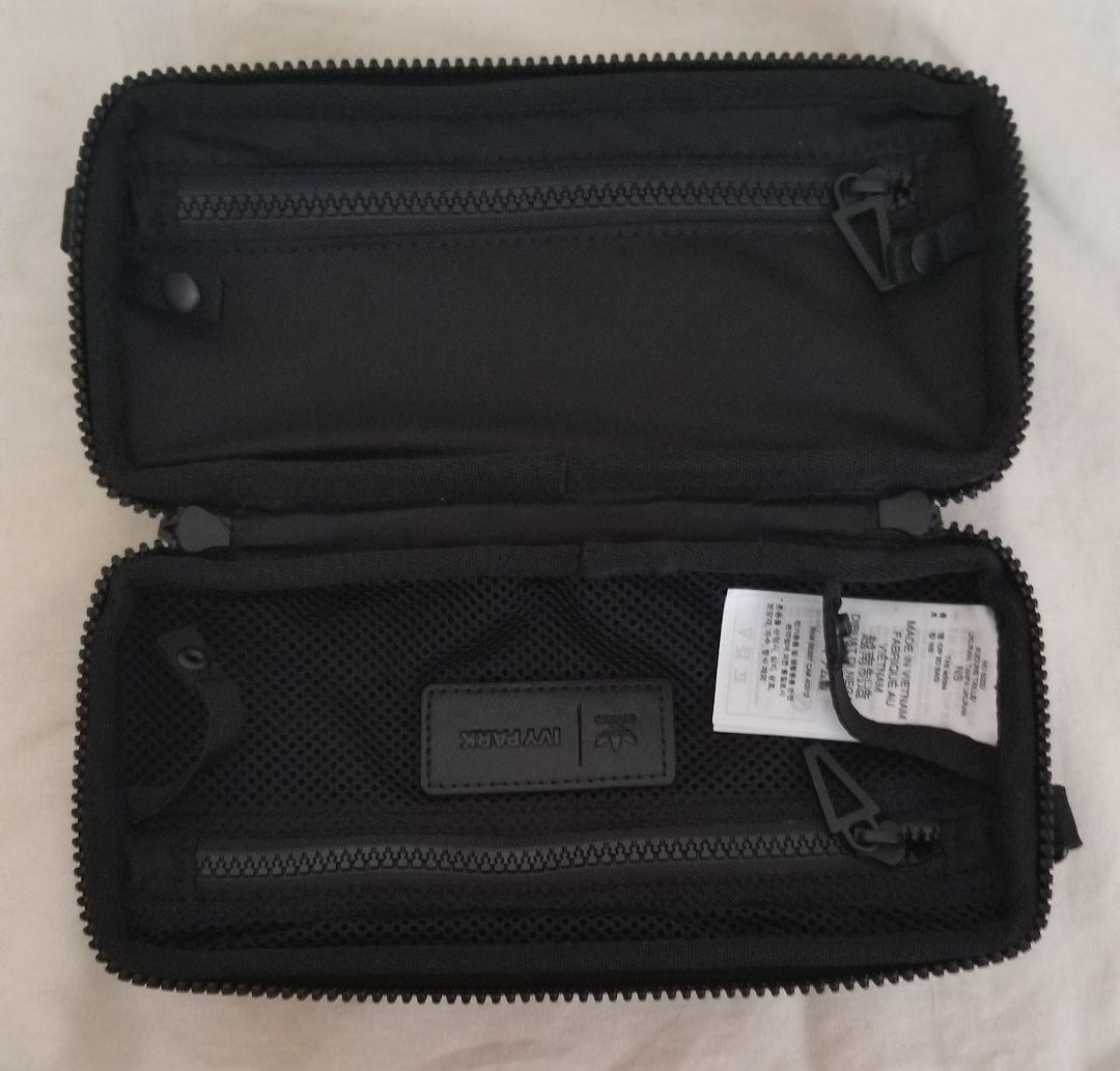 ivy park adidas　3D　ボディバッグ　ショルダーバッグ 　斜め掛け