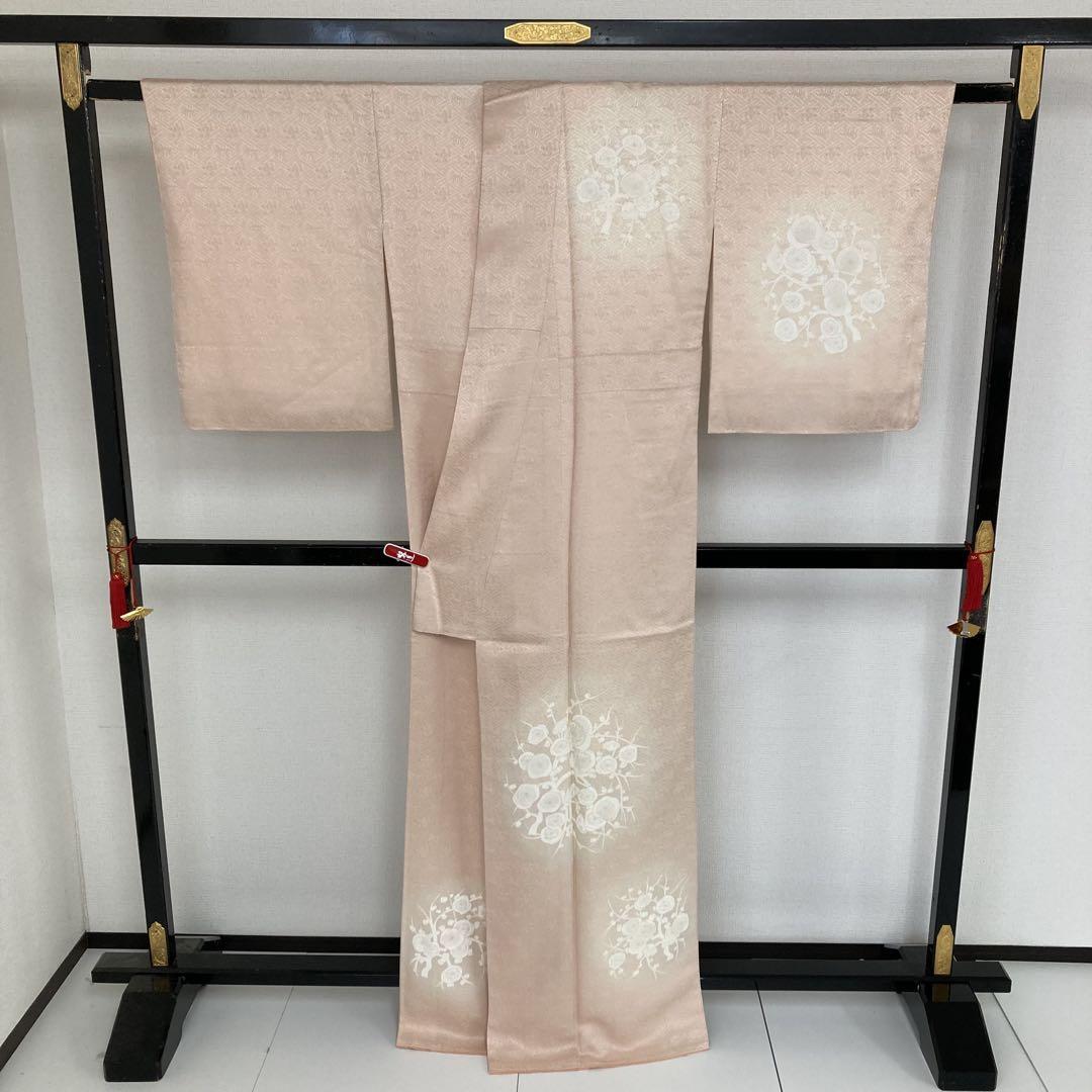 充実の品 刺繍 縮緬 裄68 紗綾形の地模様 紋無し 付下げ 訪問着 正絹 T 着物・浴衣