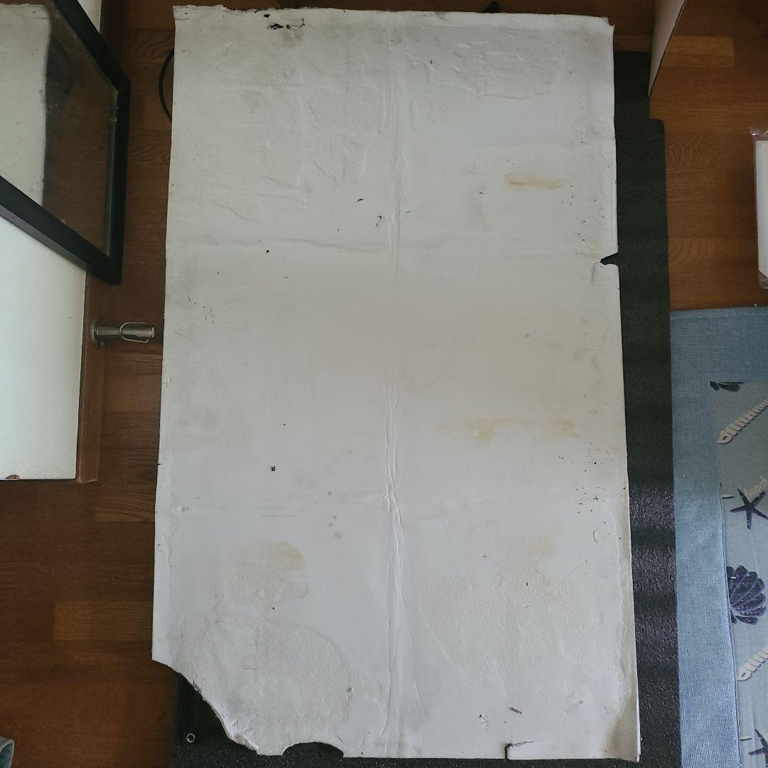 使用済みフレキシブルソーラーパネル