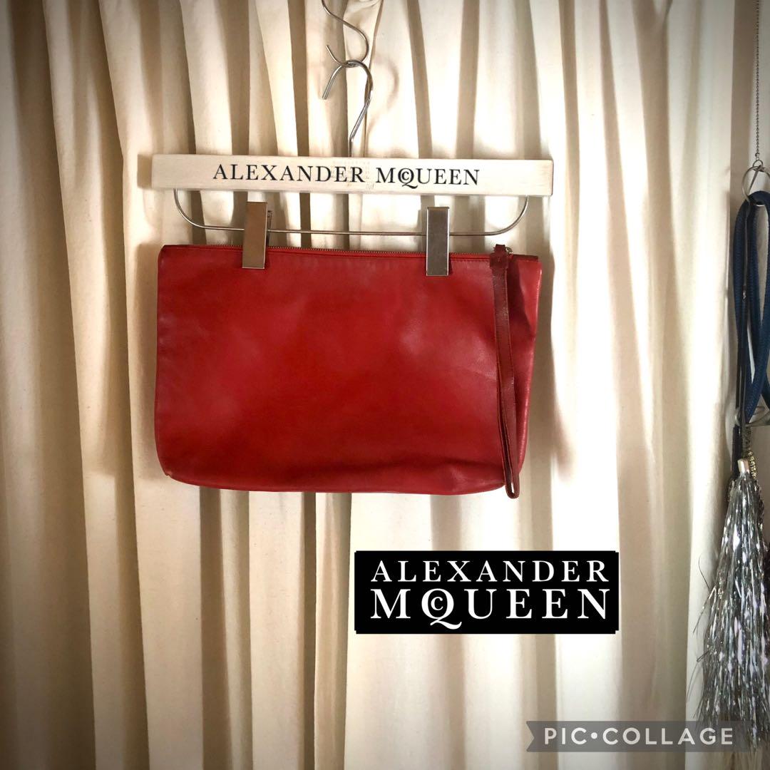 ALEXANDER McQUEEN /
