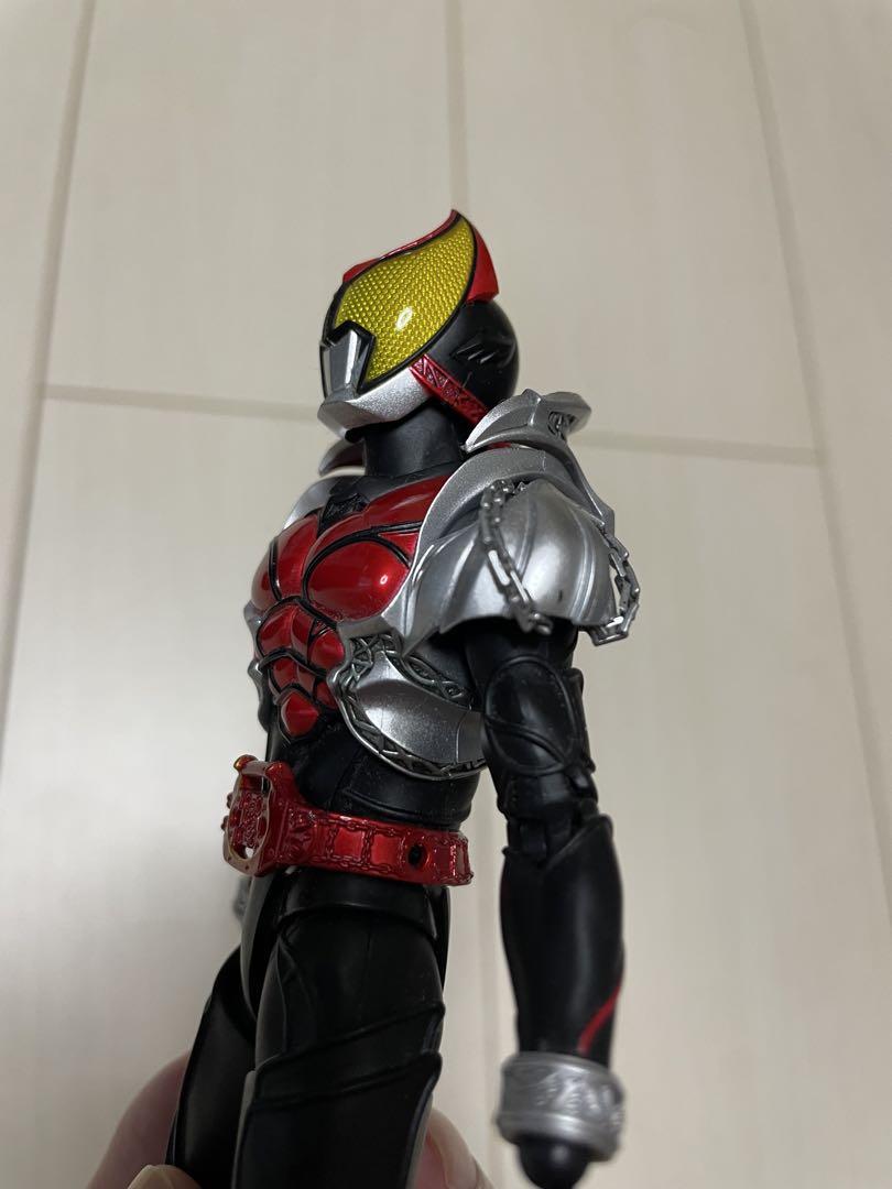 真彫頂 SHフィギュアーツ 仮面ライダーキバ キバフォーム