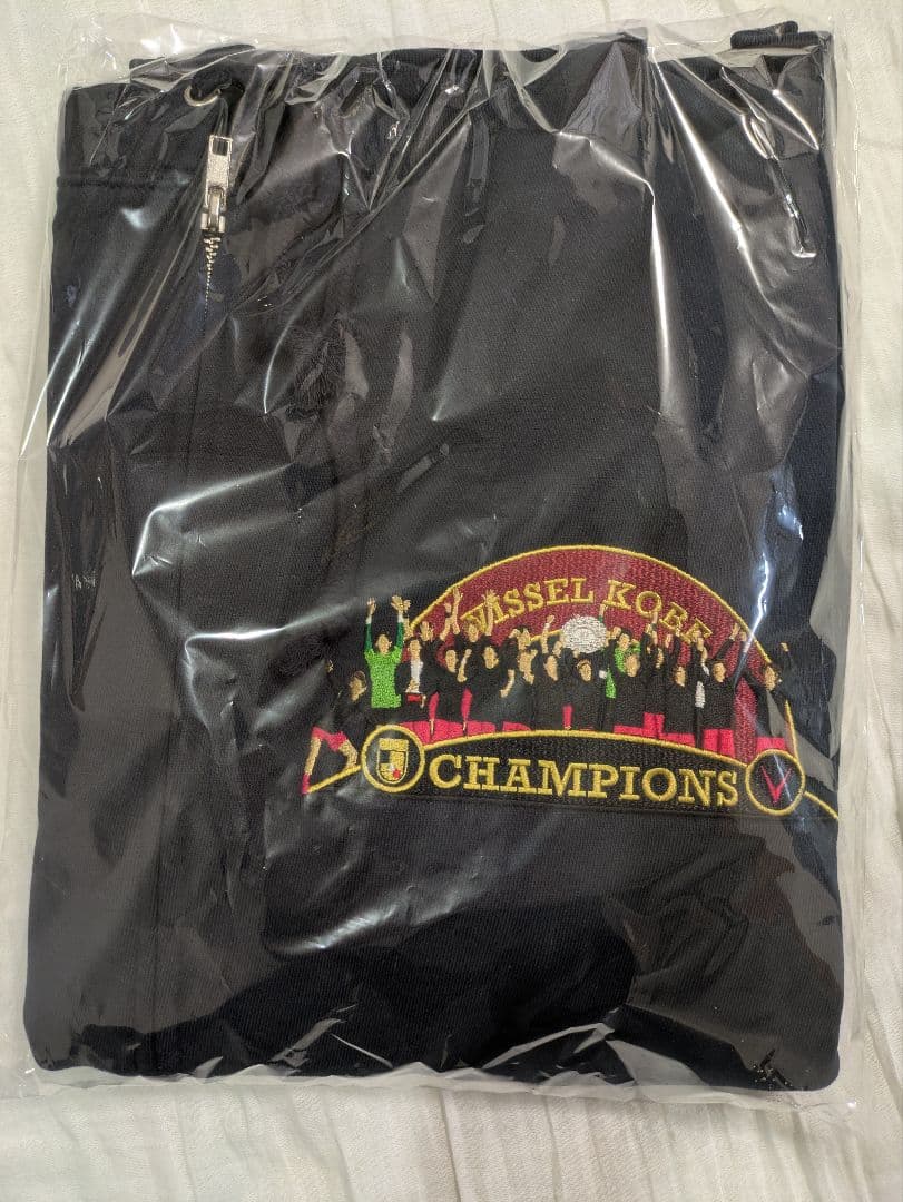 ヴィッセル神戸 世界に9枚だけのシャー ップ刺繍パーカーL