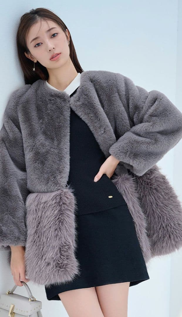 【新品】セルフォード カシミア混襟付きニット 【新品】セルフォード カシミア混襟付きニット