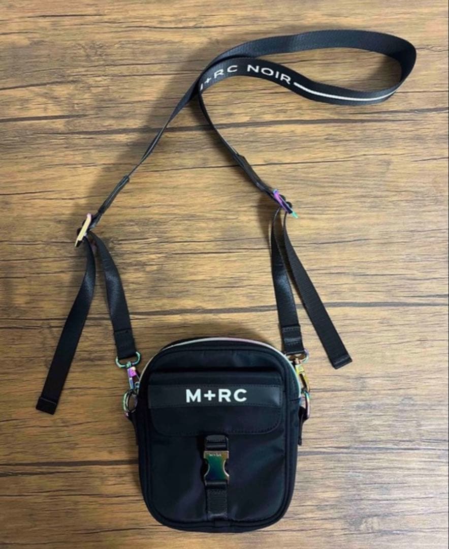M+RC NOIRマルシェノアレインボーショルダーバッグブラックSupreme M+RC NOIRマルシェノアレインボーショルダーバッグブラックSupreme