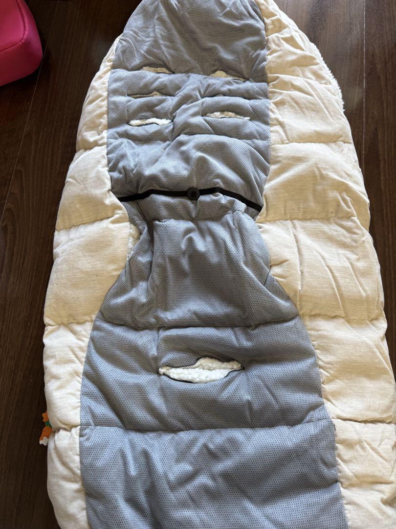 美品 エアバギー ダウン90%ダウンフットマフ トップライン　ベビーカー　防寒