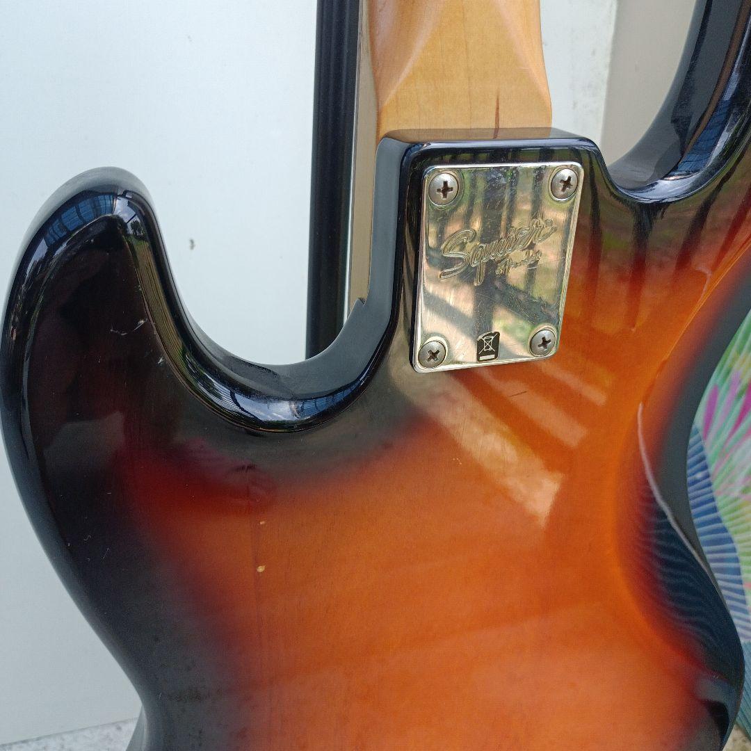 Squier Bass by Fender サンバースト 4弦