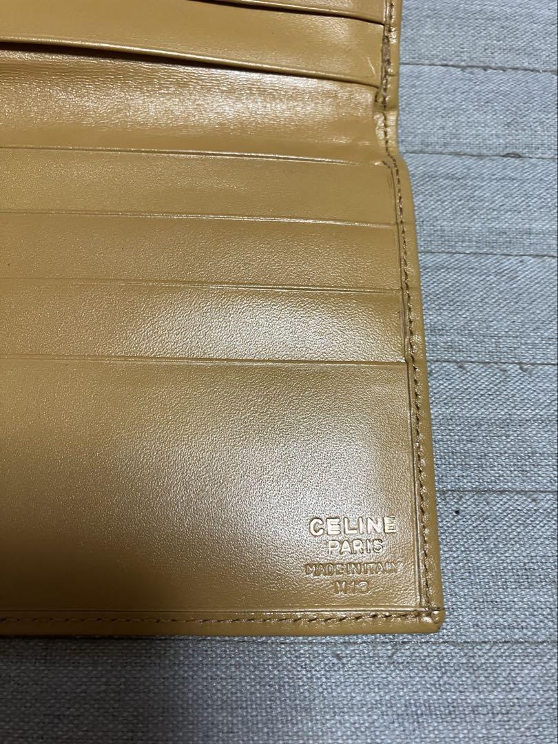 【即日発送】 CELINE PARIS 三つ折り財布 マカダム柄 ホワイト - メルカリ 小物