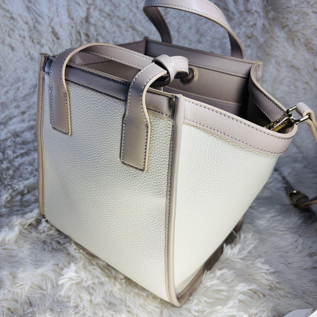 UNTITLED 2way ショルダーバッグ 超美品 ハンドバッグ ホワイト