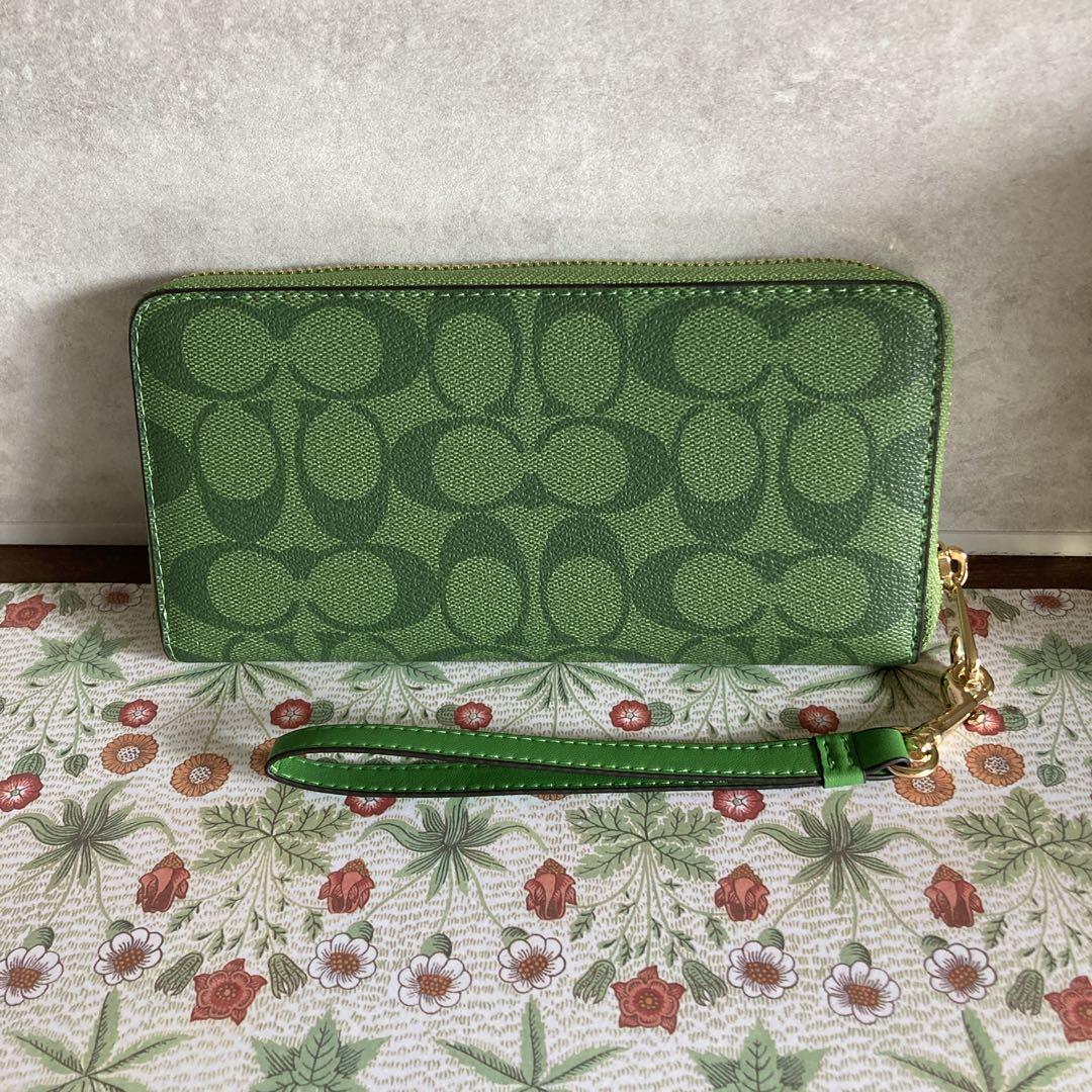 COACH グリーン パターン 長財布