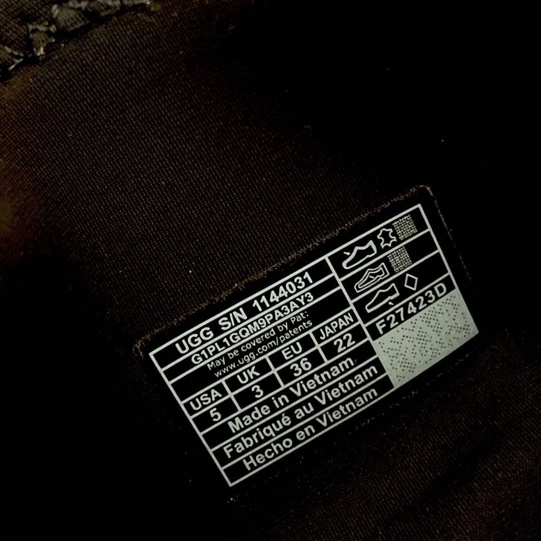 価格が一番安い! UGG アグ 厚底ブーツClassic Dipper ムートン ブラック 22㎝22cm UGG