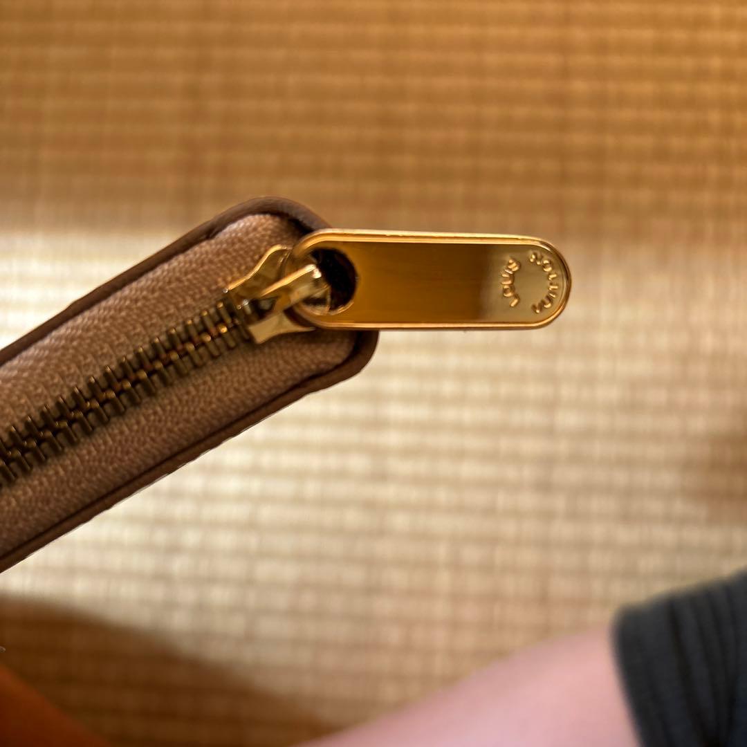 長財布 ベージュ ゴールドファスナー 長財布 ベージュ ゴールドファスナー