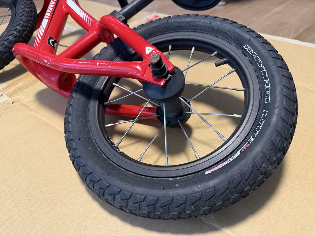 Specializedホットウォーク 12インチ キックバイク プロテクター