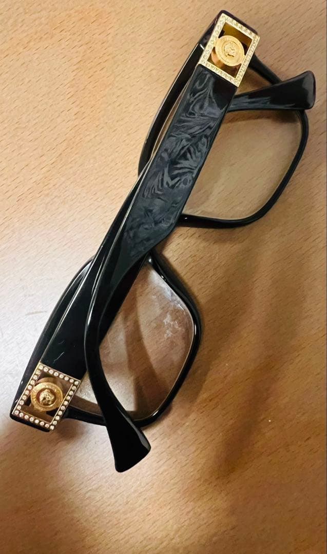 正規品　Versaceメデューサメガネ　レザーケース付き