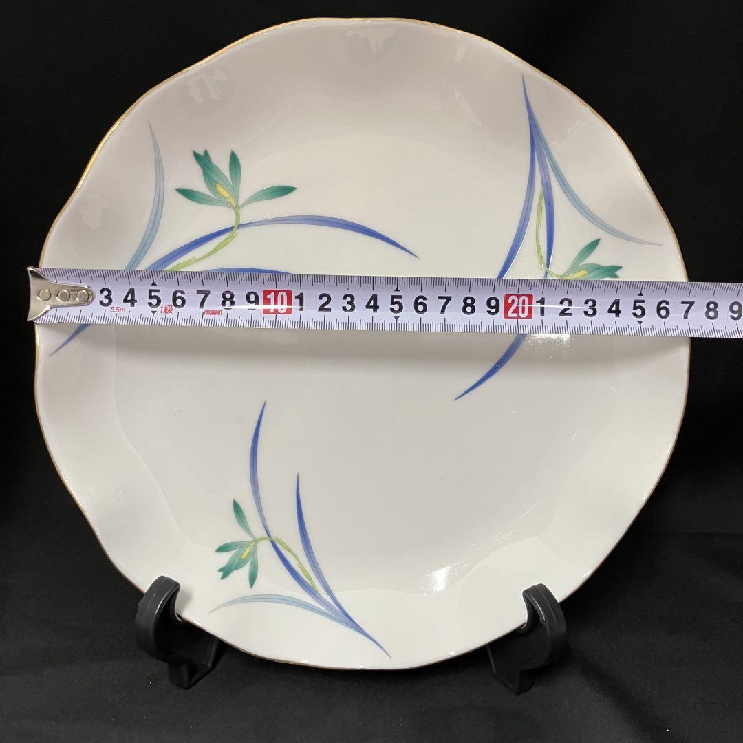 香蘭社 花模様の白い皿 約27cm 3枚まとめ売り - メルカリ