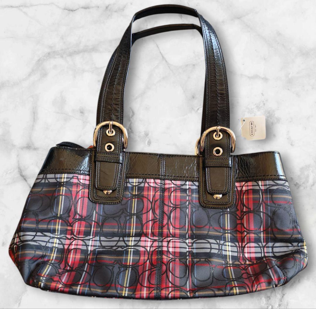 【新品 タグ付き】COACH★コーチ★チャーム2個付き★シグネチャートートバッグ