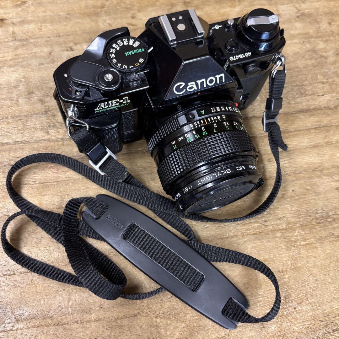 動作未確認￼ キャノンCanon AE-1 黒 フィルムカメラ ジャンク