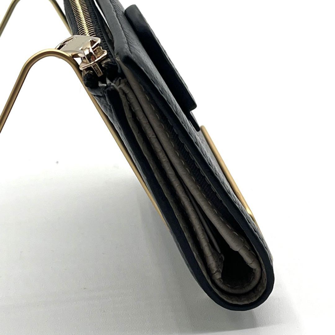 ✨現行ロゴ極美品✨【フルラ】折り財布　ダフネ　ブラック　コンパクトウォレット