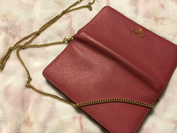 本格派ま プラダ ウォレットショルダー クラッチバッグ Raffles Mn