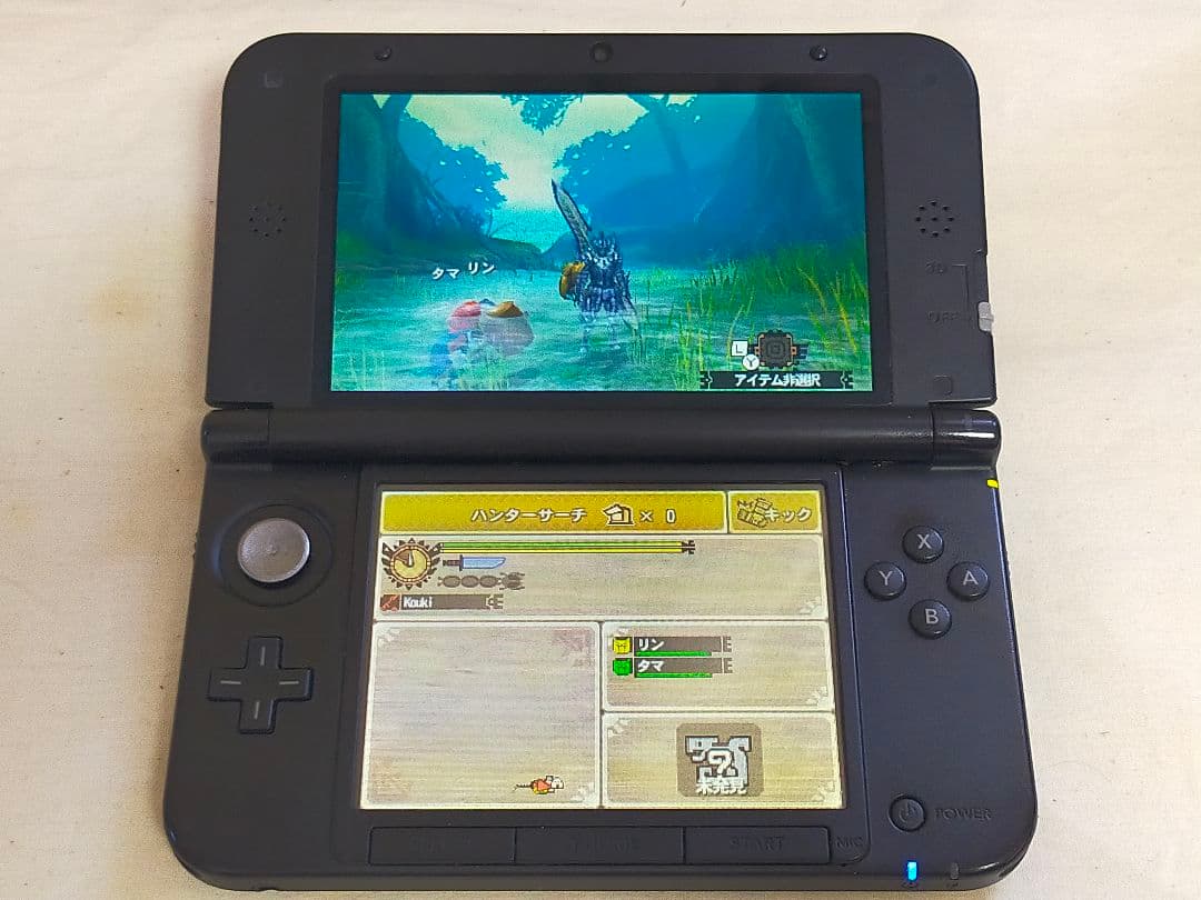 ニンテンドー3DSLLブラック目立った傷や汚れなし UP786_INFO