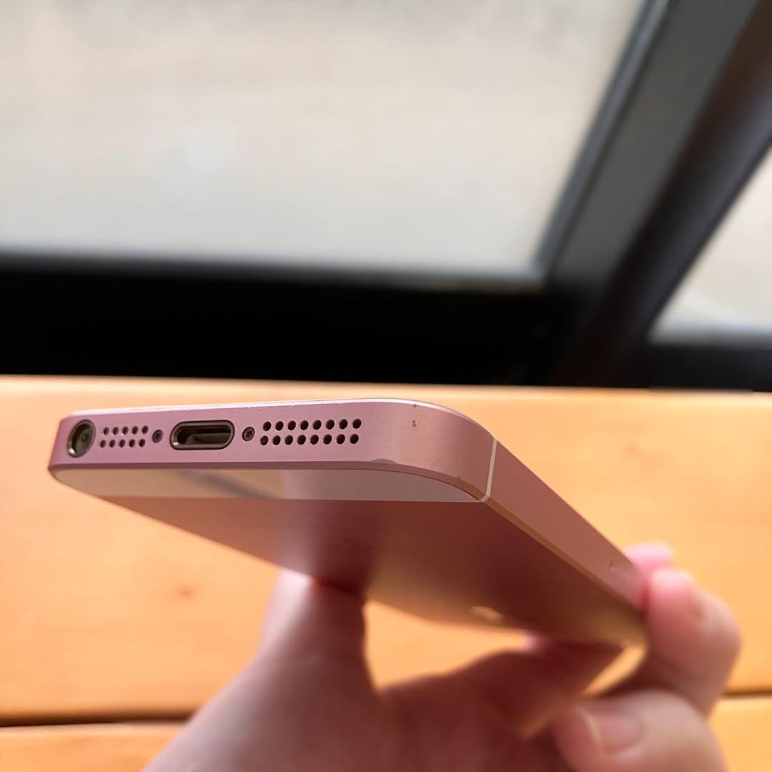 ♡【ケース付き】SIMフリー iPhone SE ローズゴールド 本体64GB♡
