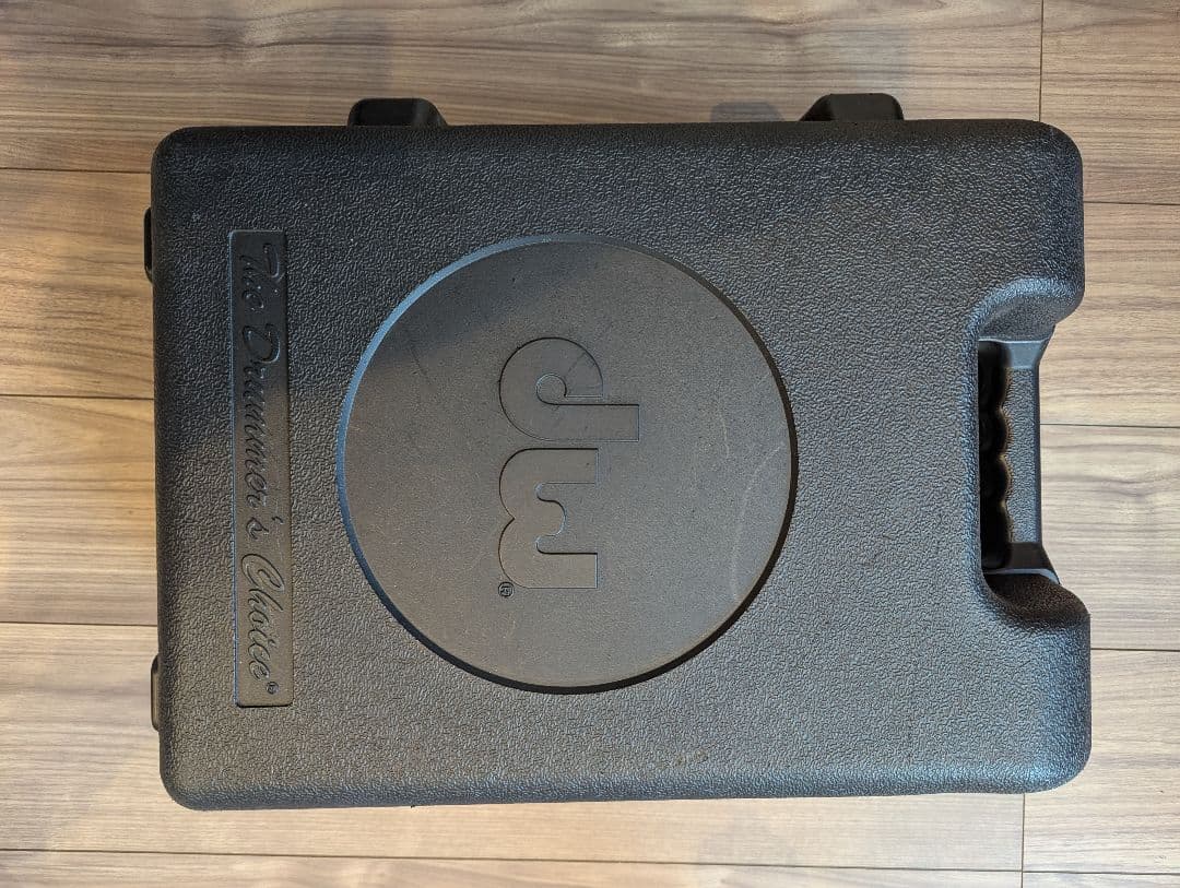 DW9000 ツインペダル 動作良好 ハードケース 予備ビーター付 DW9000 ツインペダル 動作良好 ハードケース 予備ビーター付