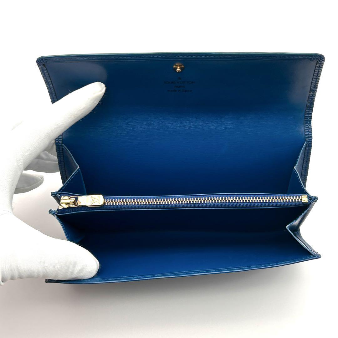 Louis Vuitton エピ 長財布 ポルトフォイユサラ 青