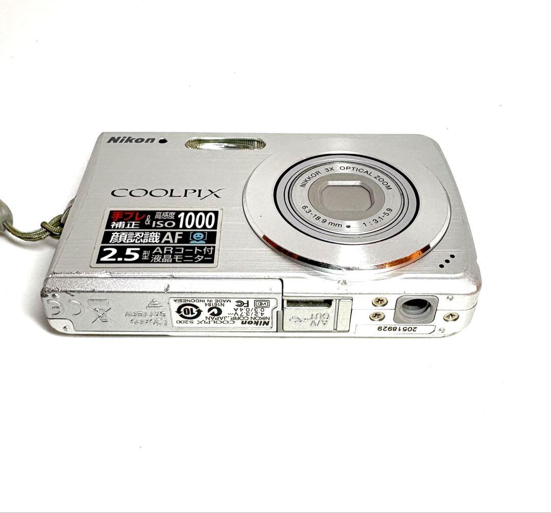 Nikon COOLPIX S200 シルバー