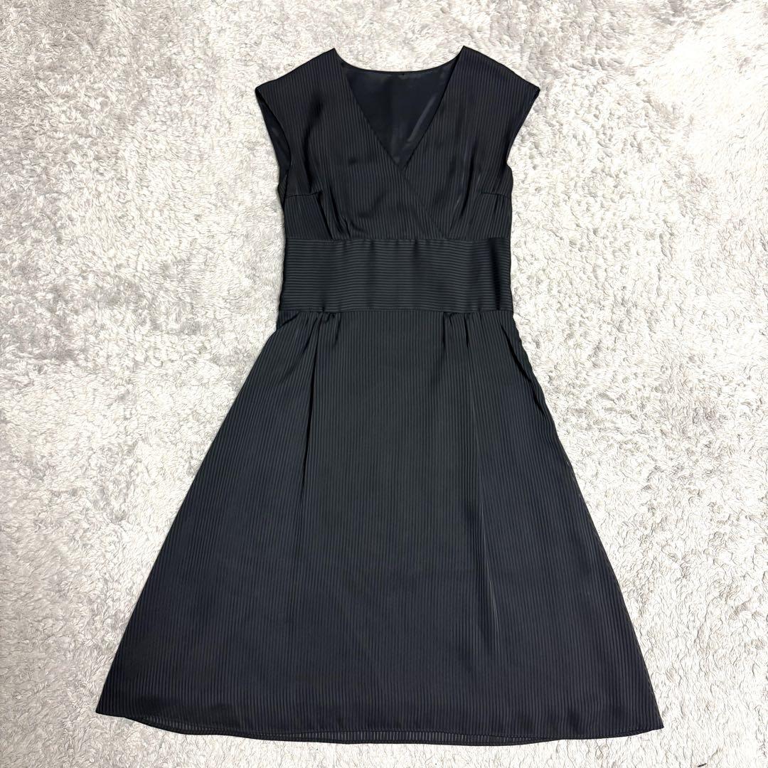 ユナイテッドアローズ　フィット＆フレア　ノースリーブワンピース　３８　３ 美品 SLITZ ユナイテッドアローズ ノースリーブ ワンピース