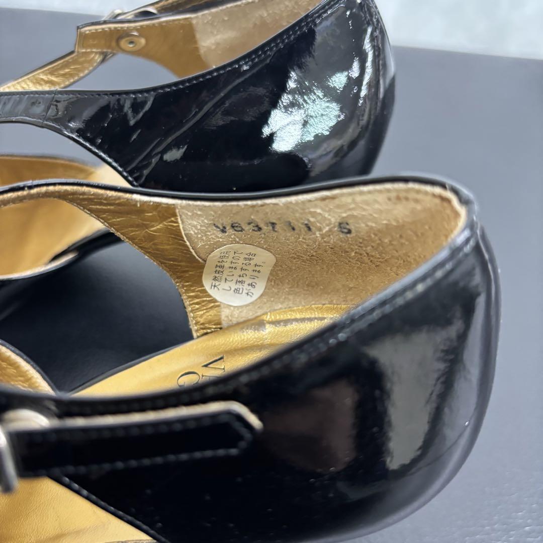 ヴェルサーチェ☆ブラックエナメル ストラップサンダル GIANNI VERSACE エナメル ストラップ サンダル ブラック