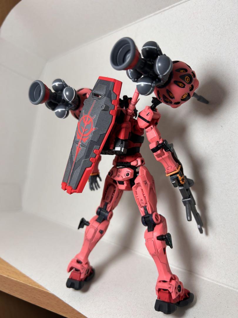 HG 赤いガンダム 組立済 GQuuuuuuX