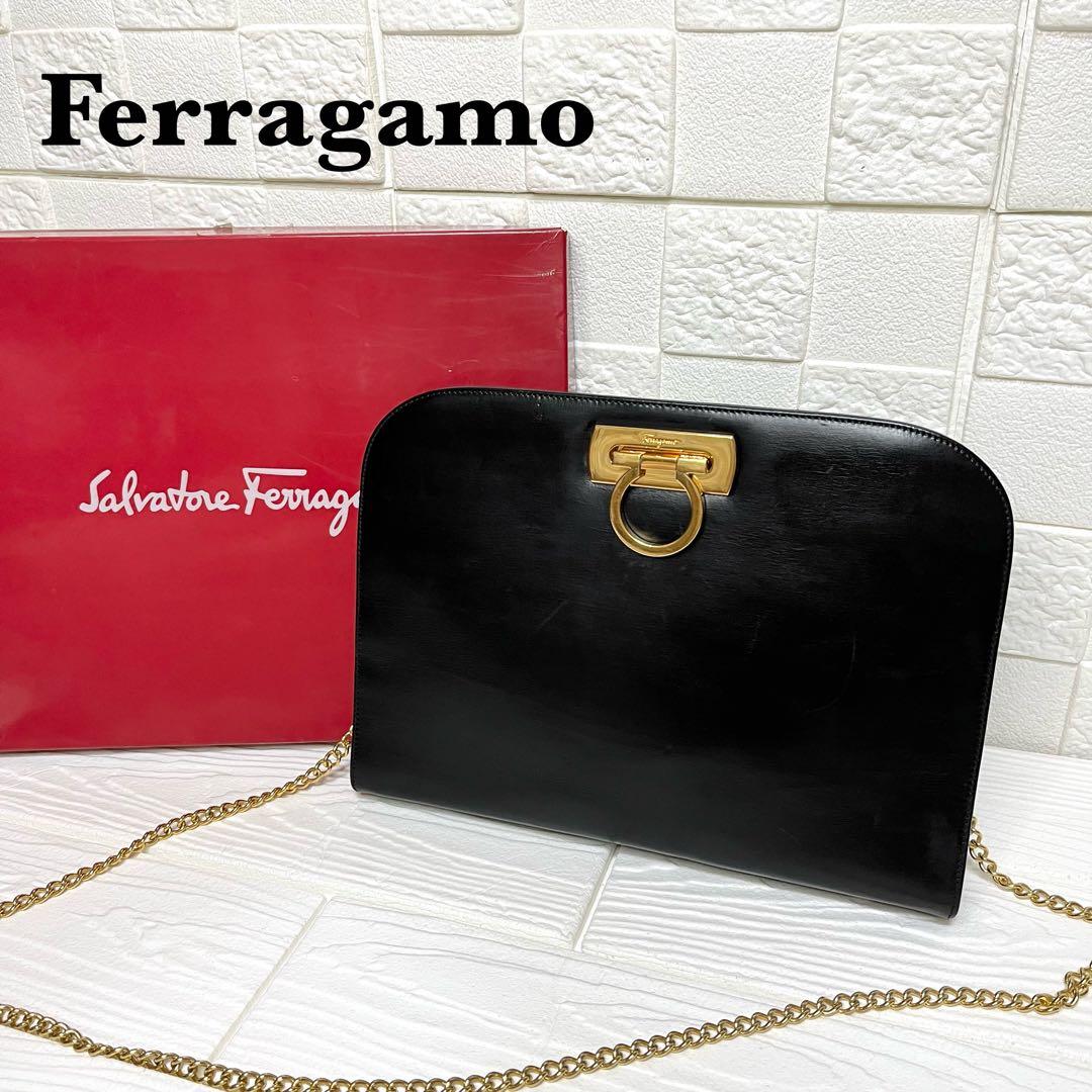 ✨美品✨☘️フェラガモ☘️✨チェーンショルダー✨ガンチーニ✨ゴールド金具✨黒✨