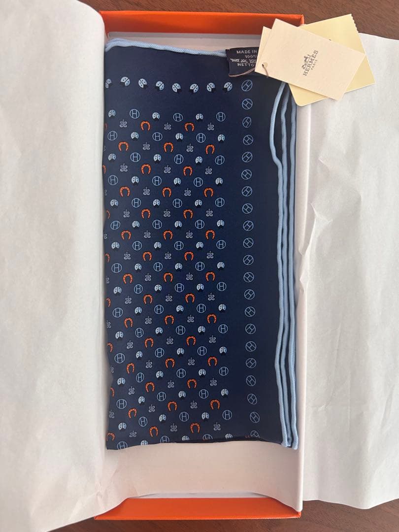 ポケットチーフ ネイビーHERMES