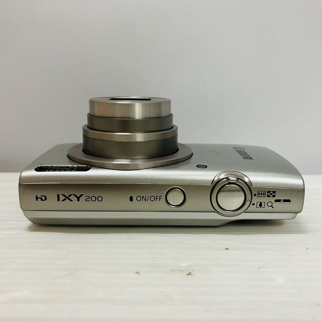 ほぼ未使用　Canon IXY 200 コンパクトデジタルカメラ