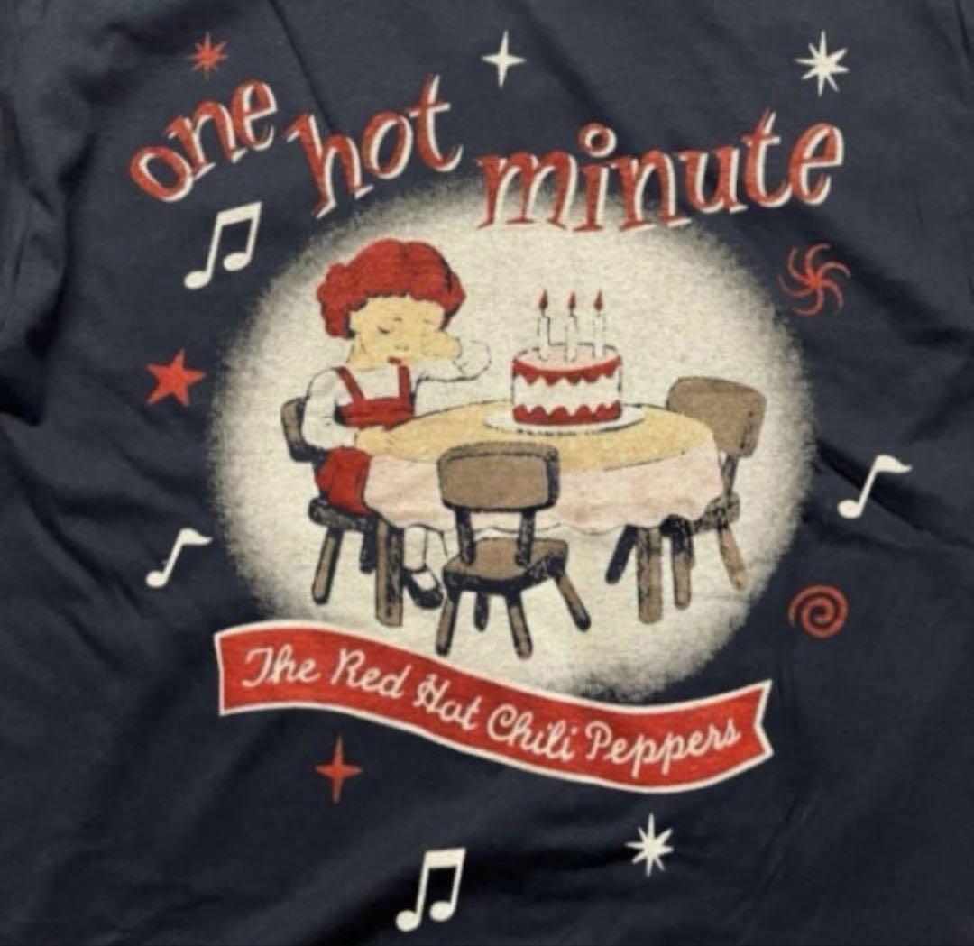 【新品未使用】レッド・ホット・チリ・ペッパーズ Tシャツ 新品未使用レッドホットチリペッパーズTシャツ one hot minute