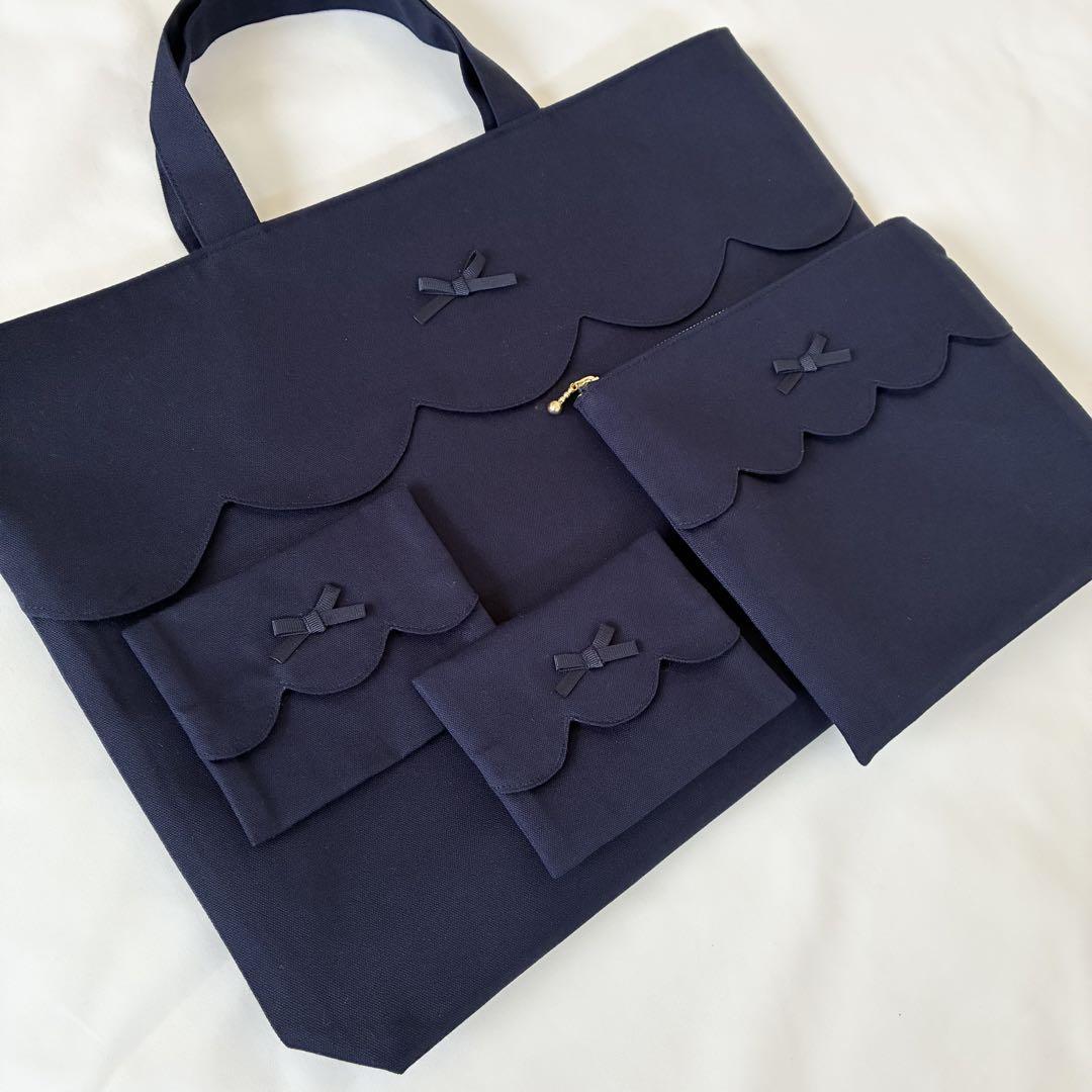 n＊　スカラップ　レッスンバッグ　ティッシュケース　ポーチ　手刺繍　お受験