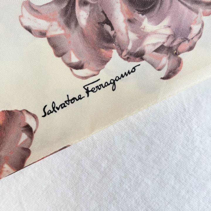 はいろいろ フェラガモ 花柄 Salvatore Ferragamo LyUwt-m15674943679 スカーフ ツイリー いこなせず