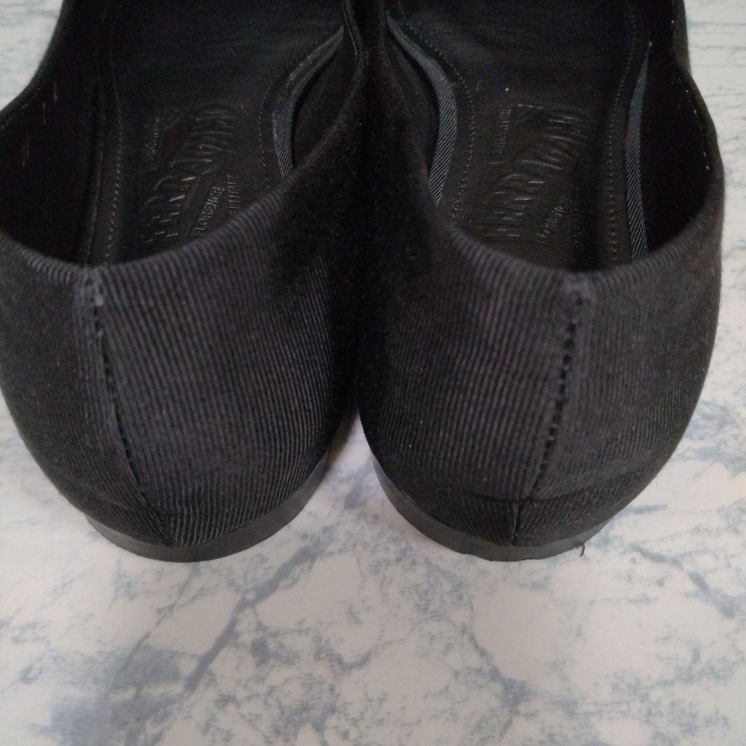 Salvatore Ferragamo ブラックフラットシューズ Salvatore Ferragamo ブラックフラットシューズ