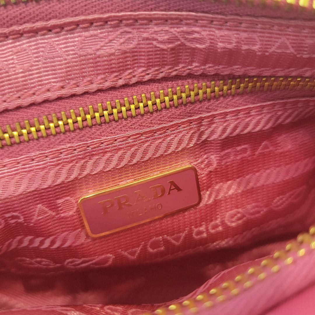 新品未使用 PRADA ピンク クラッチ ポーチ 新