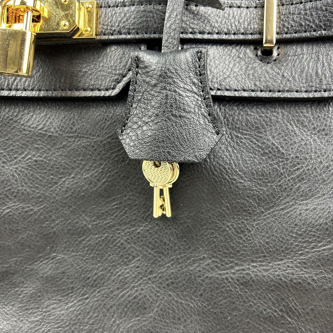 美品✨　ノーブランド　ハンドバッグ　カデナ　レザー　ゴールド金具　自立　A4可