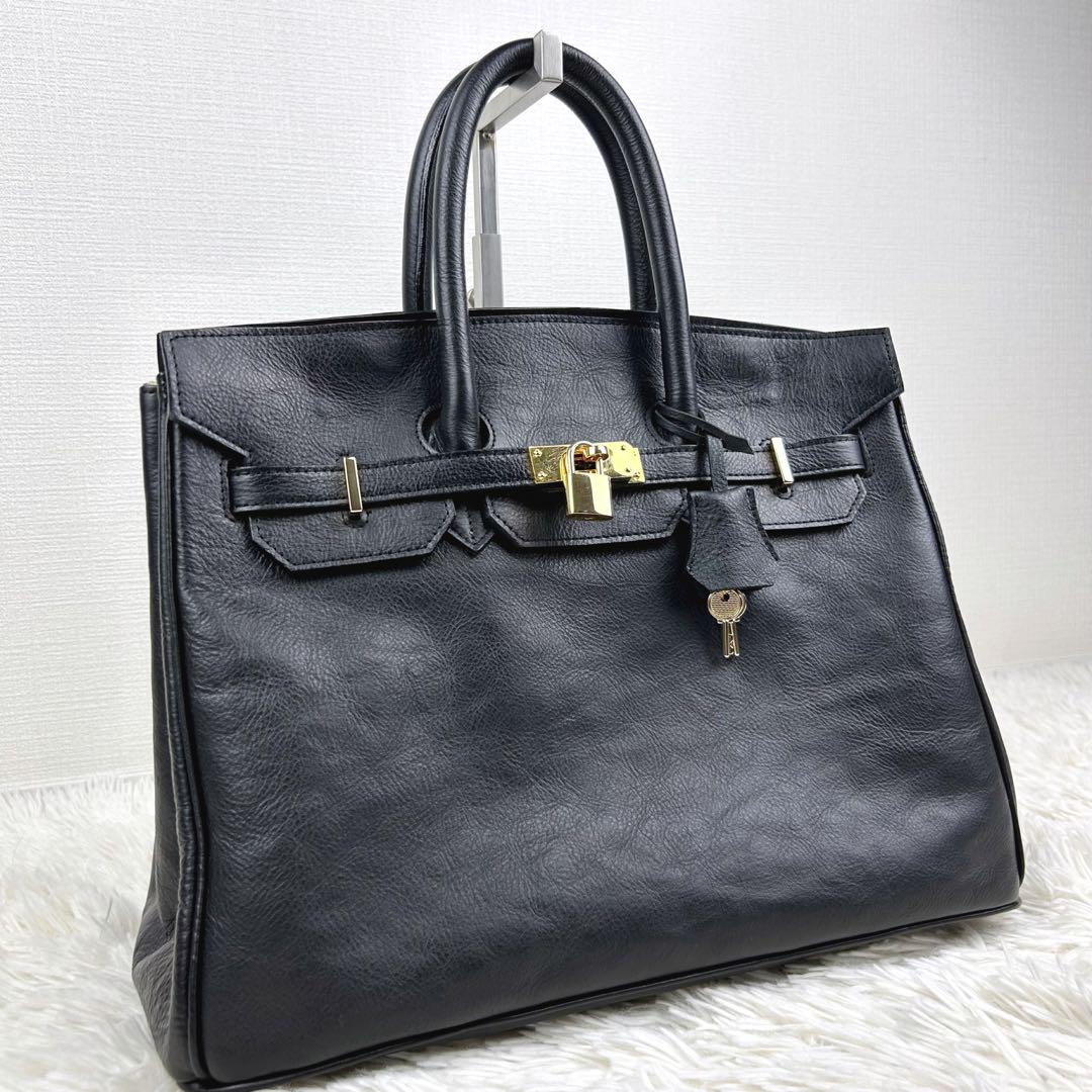 美品✨　ノーブランド　ハンドバッグ　カデナ　レザー　ゴールド金具　自立　A4可