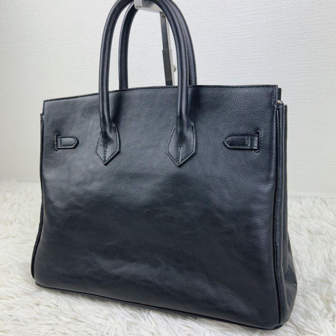美品✨　ノーブランド　ハンドバッグ　カデナ　レザー　ゴールド金具　自立　A4可