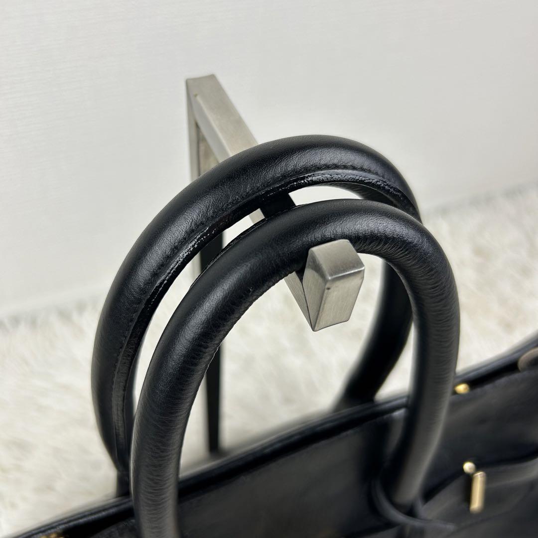 美品✨　ノーブランド　ハンドバッグ　カデナ　レザー　ゴールド金具　自立　A4可
