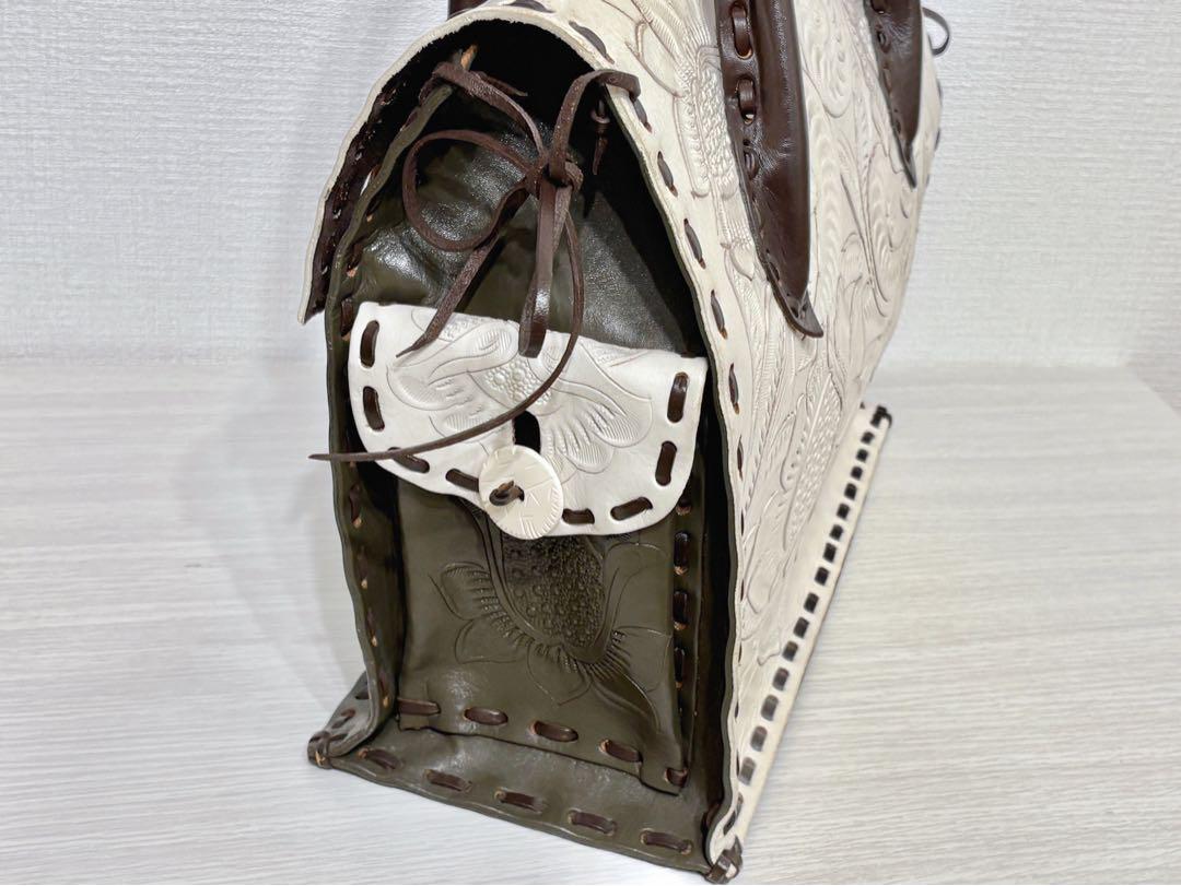 【極美品】Carving Tribes Lサイズ　バイカラー カーキ　バッグ 極美品】Carving Tribes Lサイズバイカラー カーキバッグ