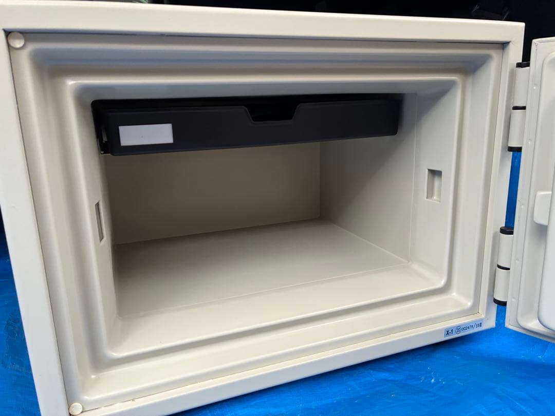 耐火金庫 日本アイエスケイ