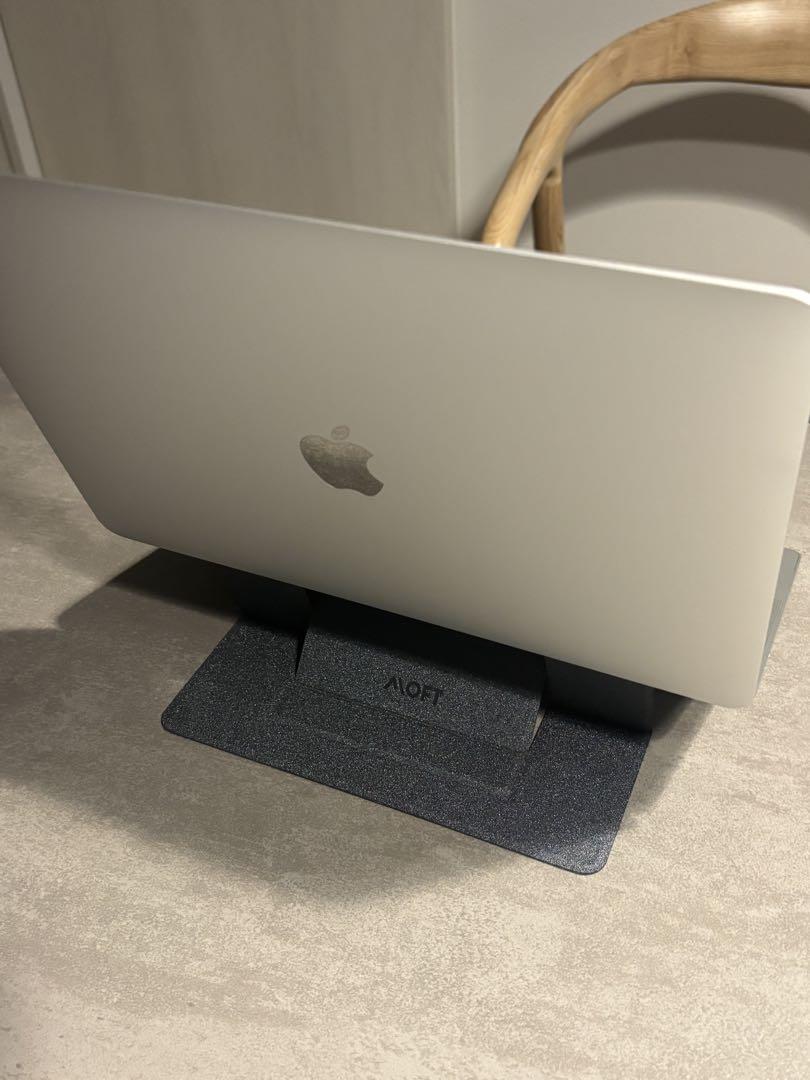 Apple MacBook シルバー 本体 Apple MacBook Air シルバー 本体 充電器付き - メルカリ