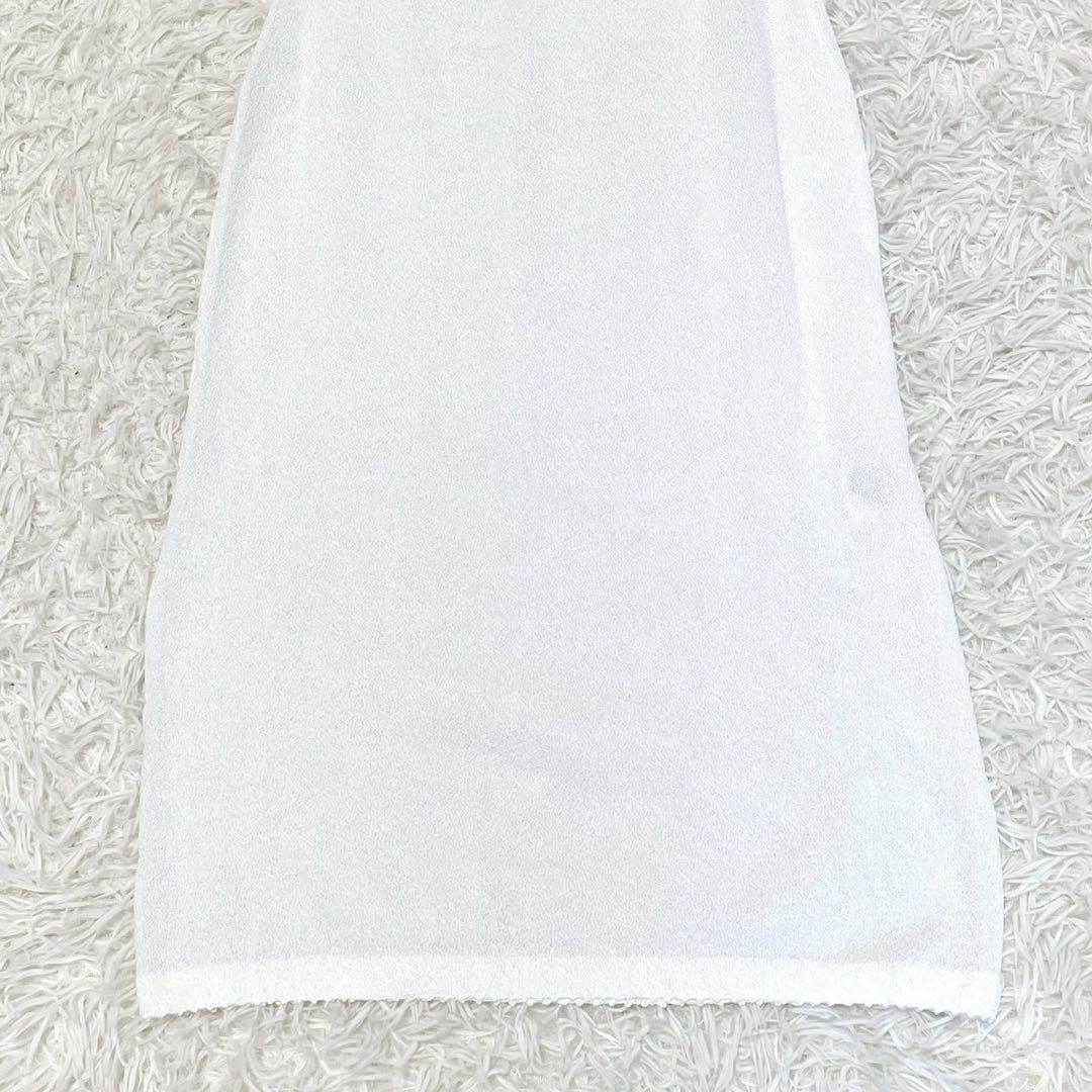 新品 『アンタイトル』 (9) Vネックシアーワンピース