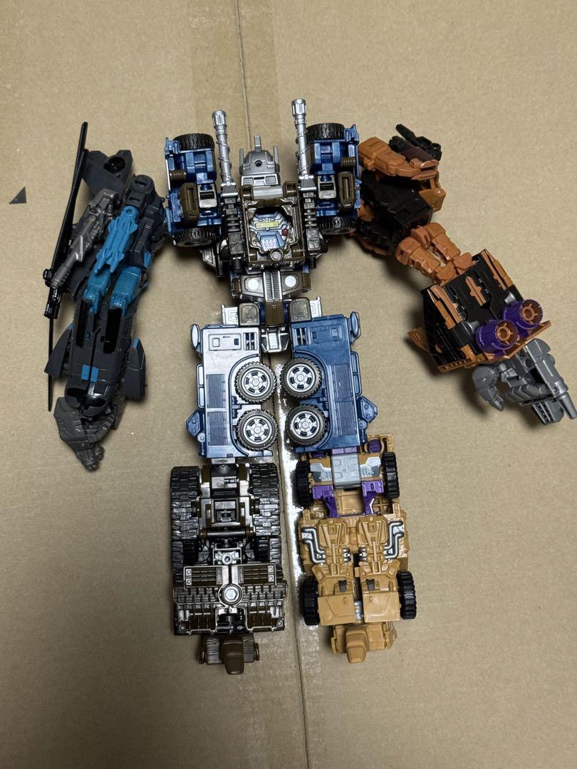 UW-07 トランスフォーマー ブルーティカス